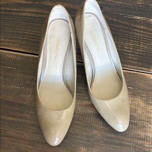 Liz Claiborne Women's Beige Heels